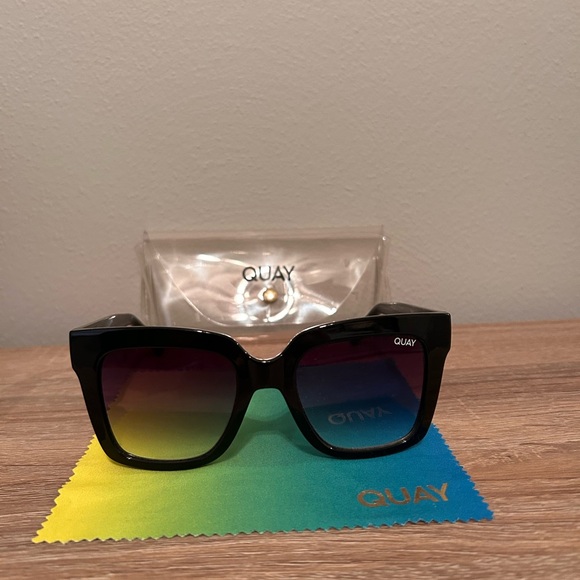 Quay Australia Icy Black Gradient Sunglasses - Picture 1 of 3